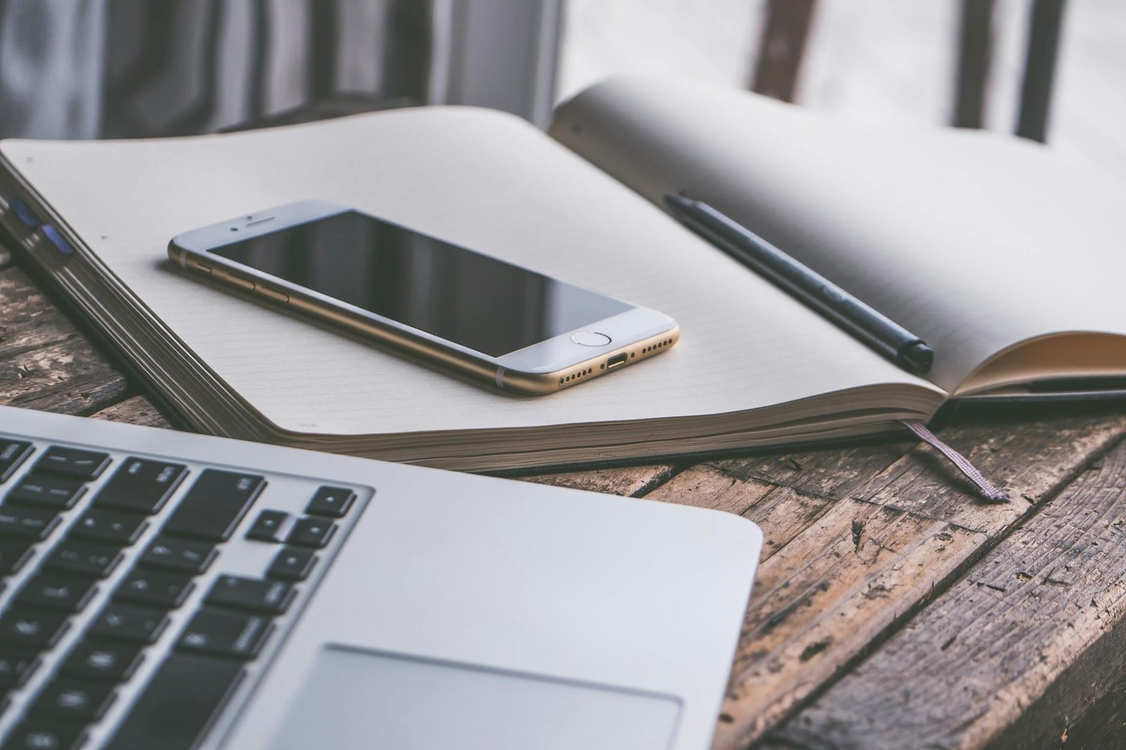 Work-Life Balance: Tips for Finding Harmony in a Busy World 2 Work-Life Balance: Tips for Finding Harmony in a Busy World - Feed Flow