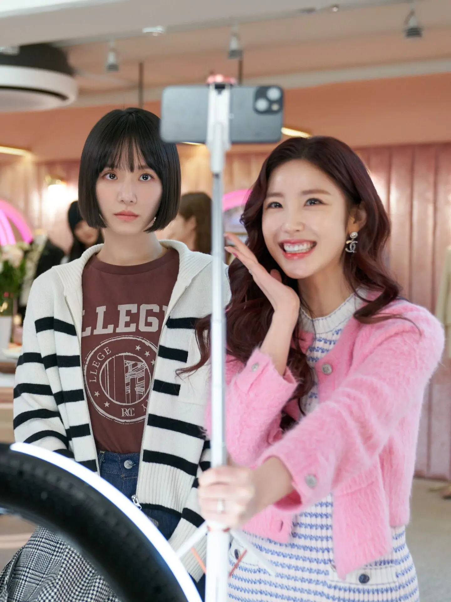 Feed Flow - https://read.feedflow.us/review-korean-drama-celebrity/