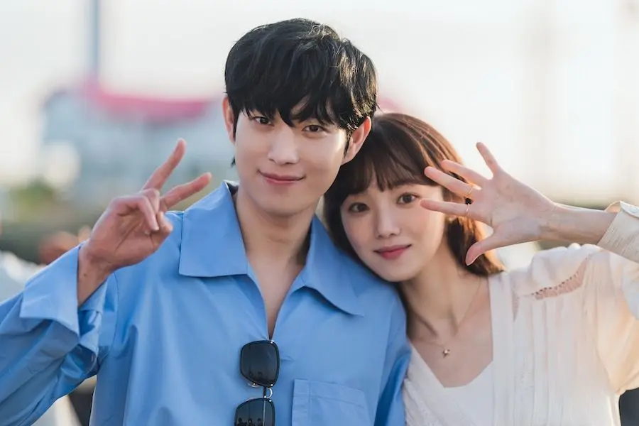Feed Flow - https://read.feedflow.us/review-korean-drama-celebrity/