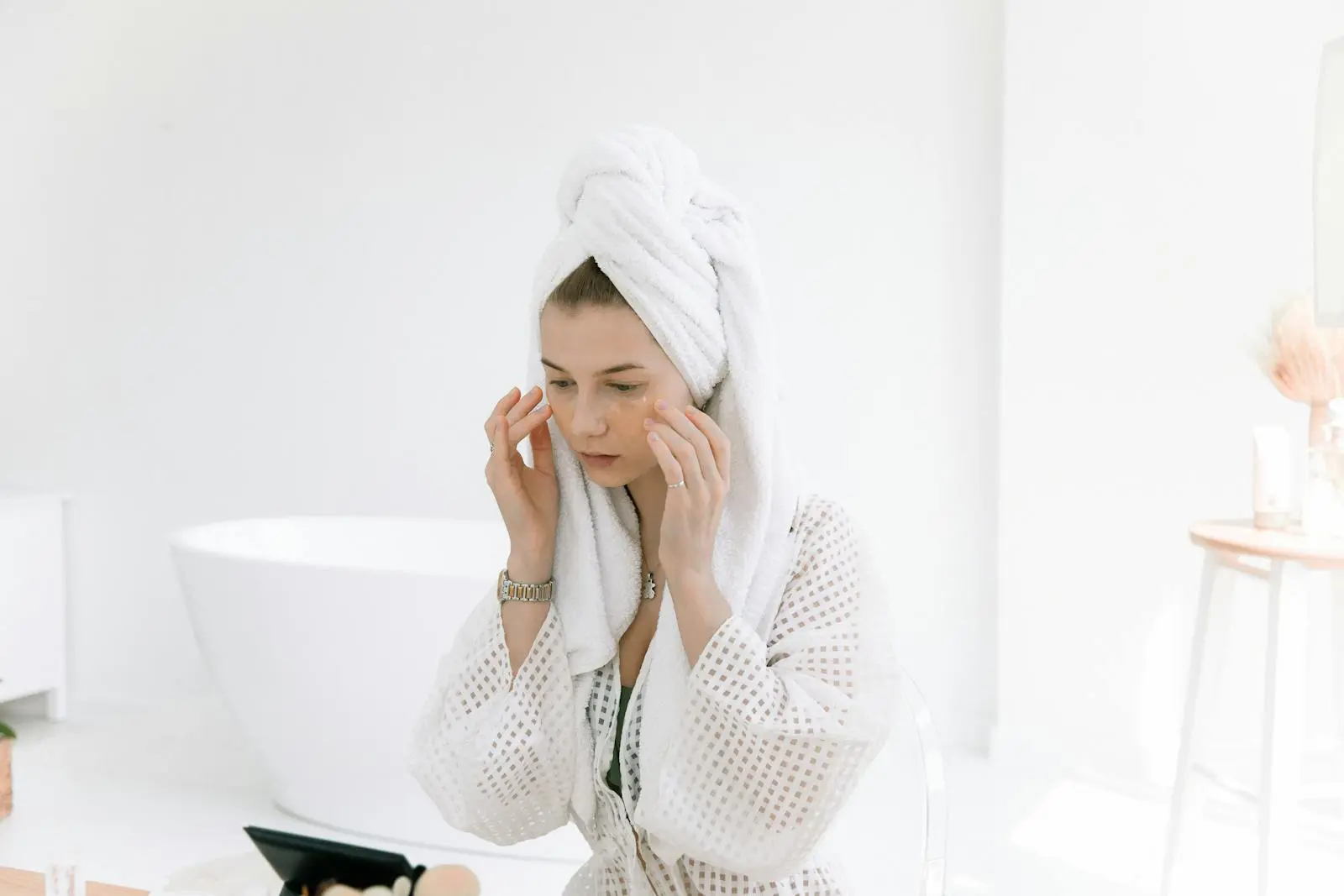 Achieve Radiant Skin: Glowing Skin at Home in 2 Days