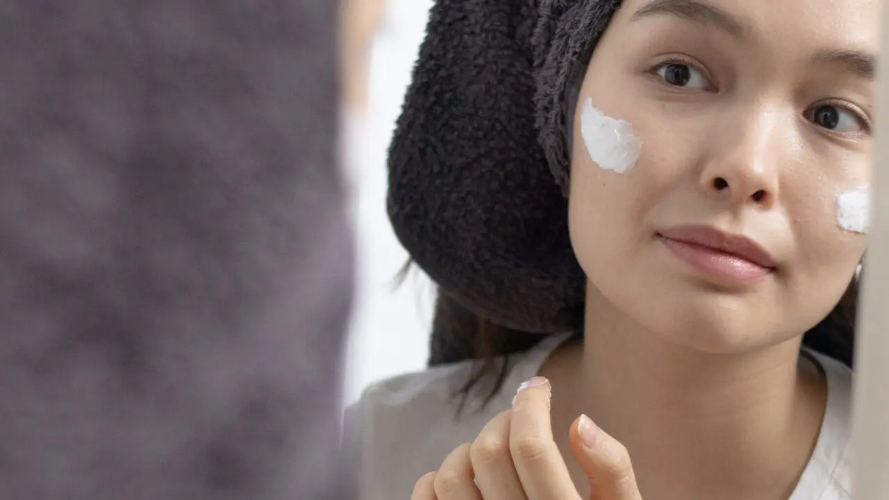 Amazing Guide to Brightening Skin Naturally and Permanently