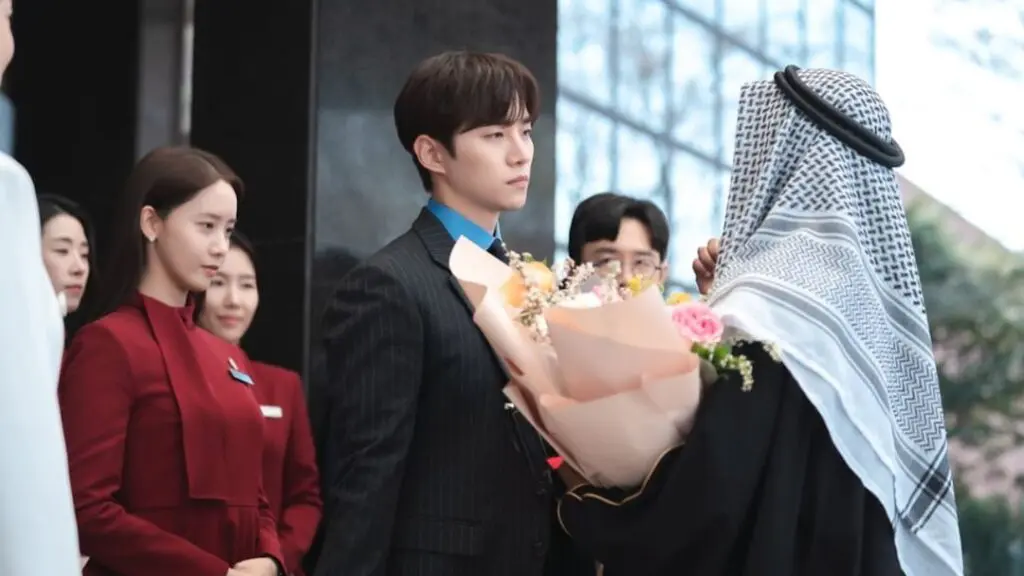 Feed Flow - https://read.feedflow.us/king-the-lander-best-k-drama-series-review-2024/