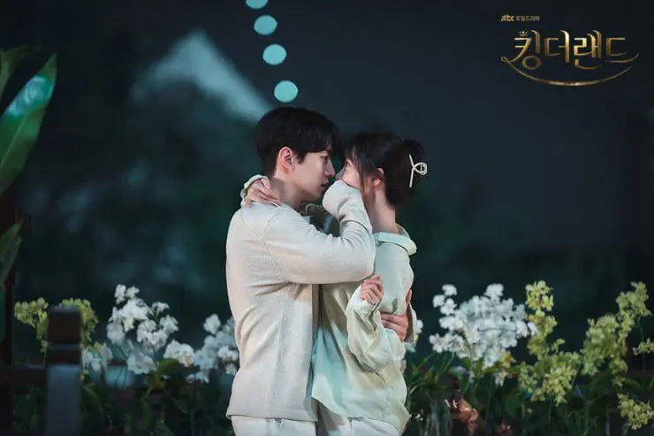 Feed Flow - https://read.feedflow.us/king-the-lander-best-k-drama-series-review-2024/