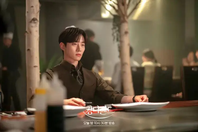 Feed Flow - https://read.feedflow.us/king-the-lander-best-k-drama-series-review-2024/