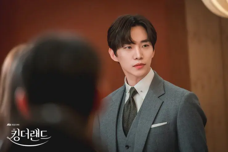 Feed Flow - https://read.feedflow.us/king-the-lander-best-k-drama-series-review-2024/