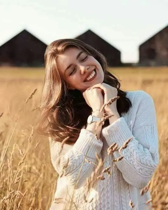 10 Psychological Tricks to Make People Like You