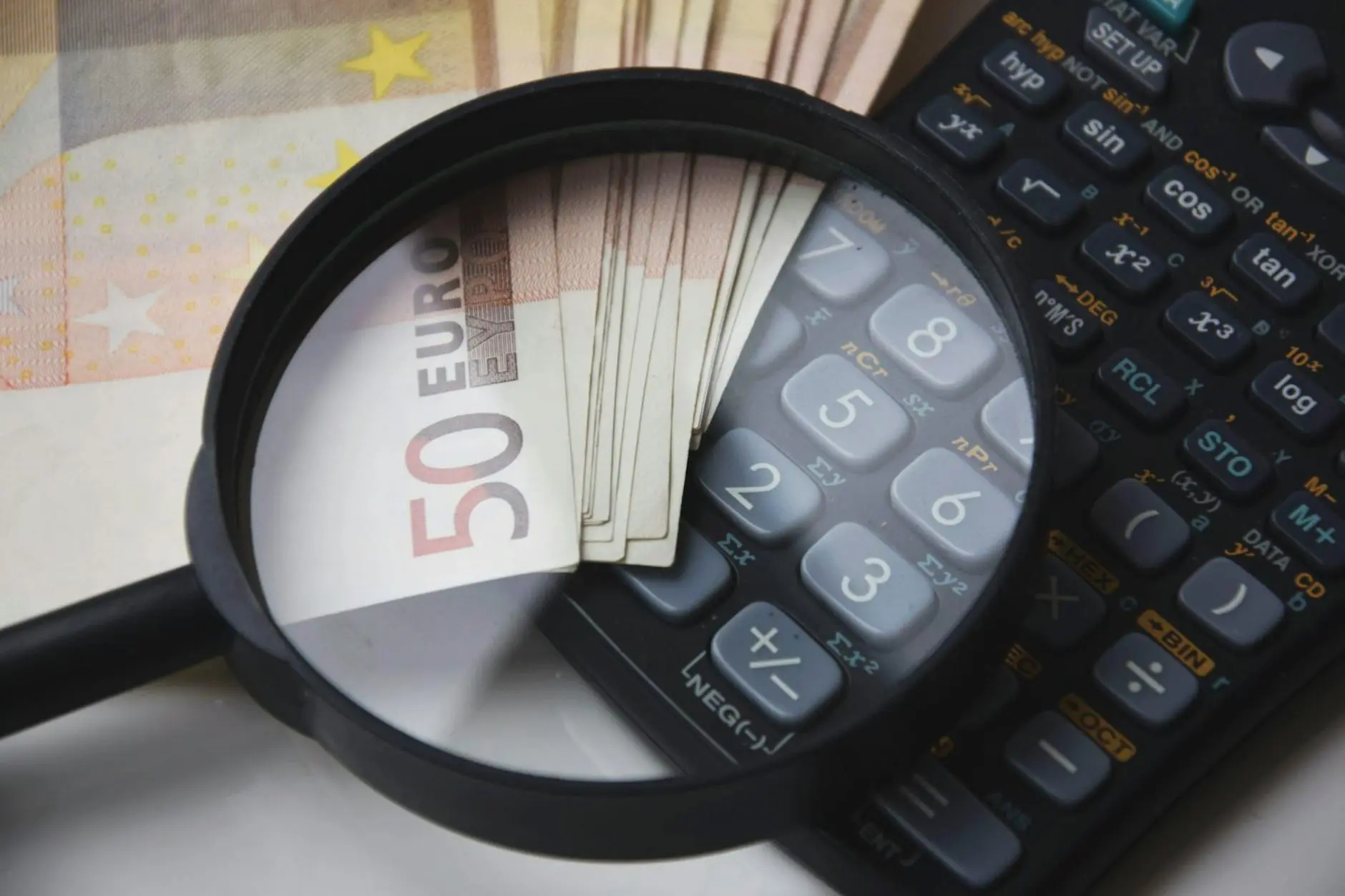 What Is Compound Interest and How It Builds Wealth? 2 What Is Compound Interest and How It Builds Wealth?