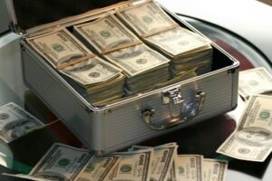 How to Build Your First Emergency Fund Step-by-Step