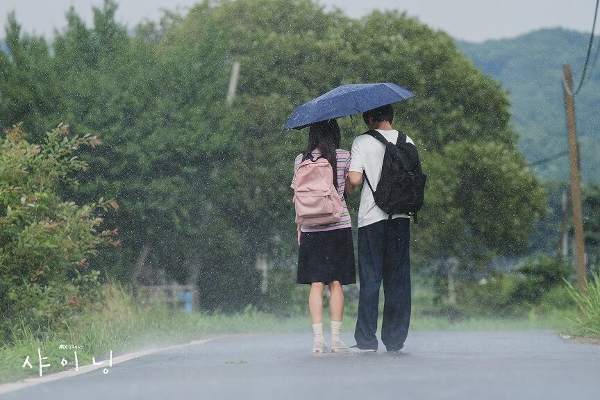 Feed Flow - https://read.feedflow.us/still-shining-k-drama-best-korean-drama-review/