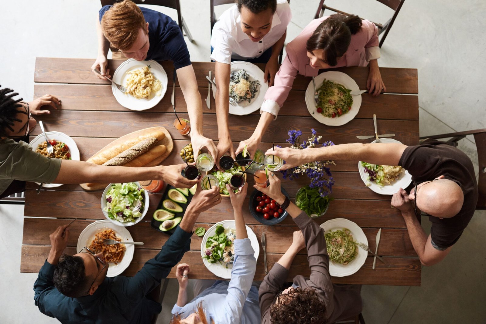 What Size Dining Table for a 10×10 Dining Room? Exact Sizing Guide