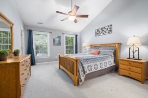 Can a King Bed Fit in a 10×12 Room? Layouts, Measurements & Mistakes to Avoid